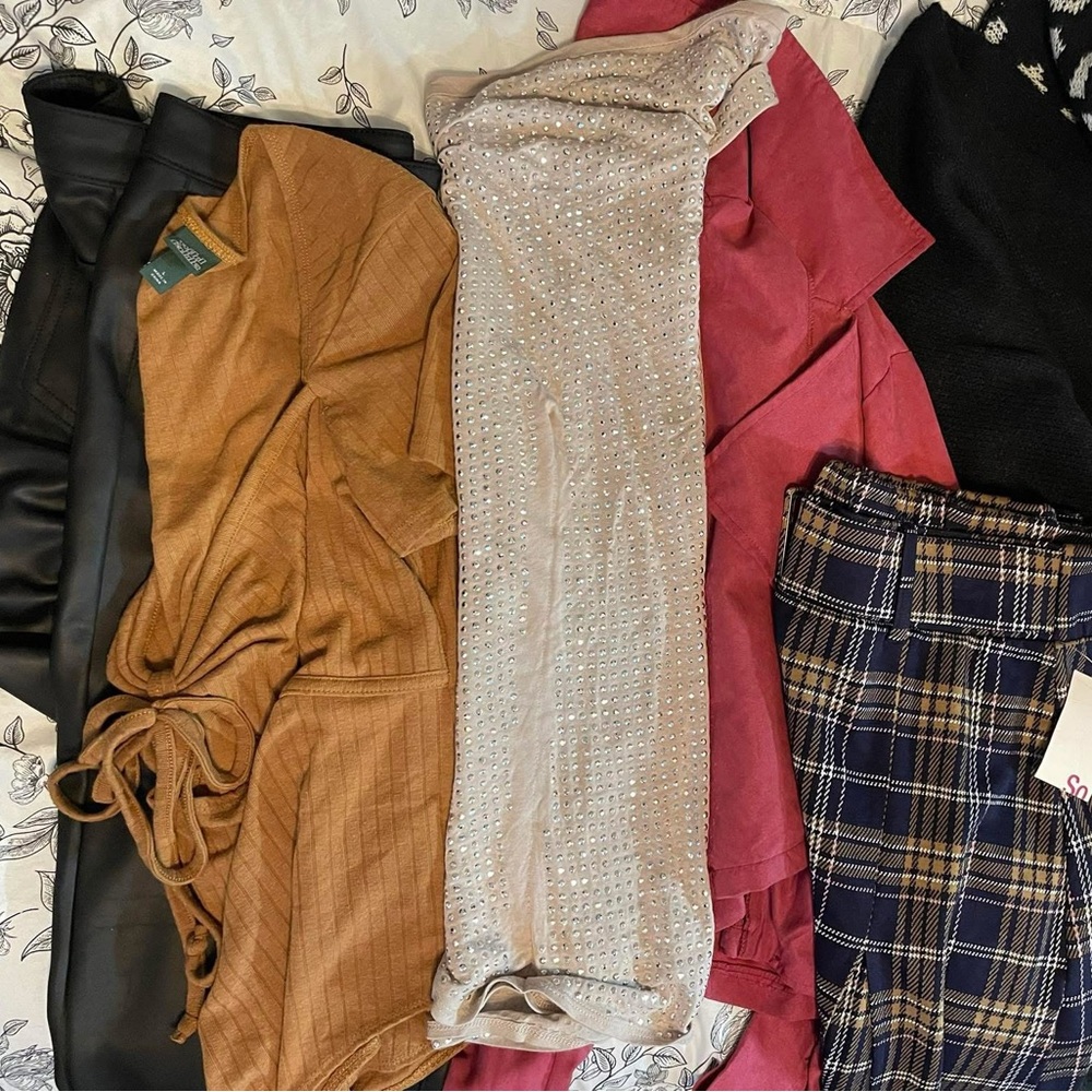 ❌SOLD❌ Stylish Clothing Bundle with Plaid skirt and Pink Jacket
